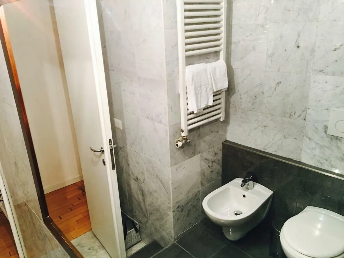 Daire Room Milano